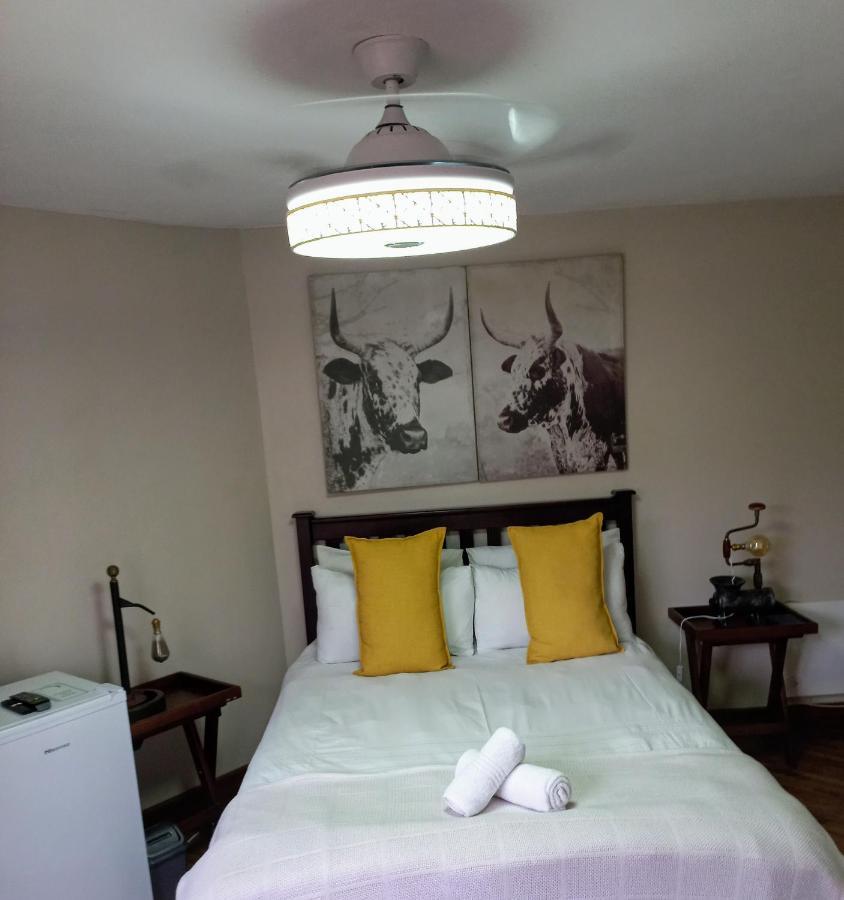 איסט לונדון Woodleigh Guest Lodge מראה חיצוני תמונה
