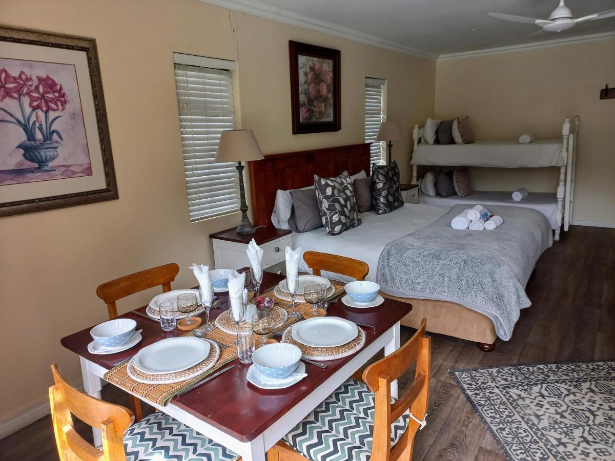 איסט לונדון Woodleigh Guest Lodge מראה חיצוני תמונה